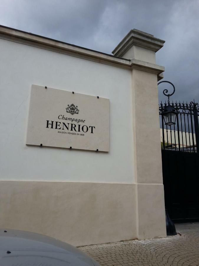 L'Appart Reims Exterior photo